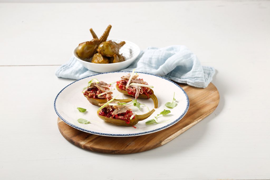Berenjenas rellenas de ensalada de perdiz en escabeche y manzana verde Conservas Antonio